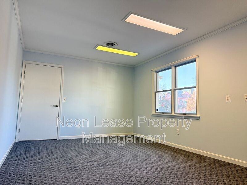 23 Nw Front St Unit B #B - Photo 5 of 8