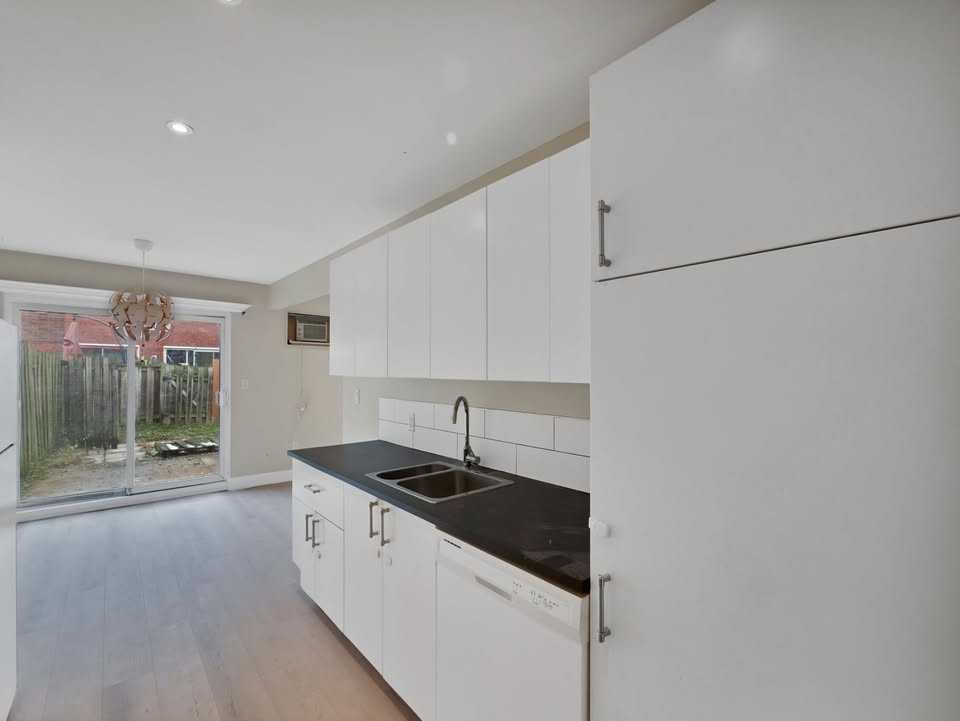 2623 King Street East #4 - Photo 7 of 24