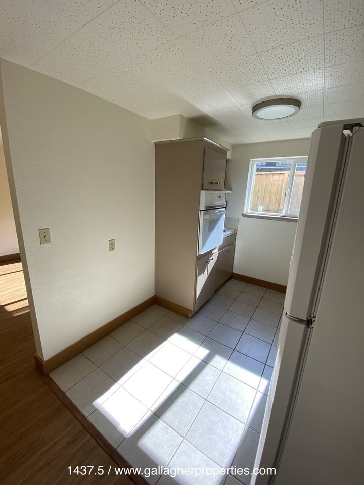 1431 (65th) - Photo 4 of 12