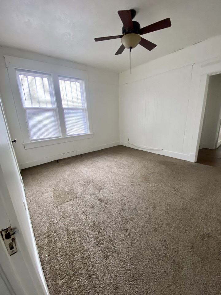 136 Alumni C - Photo 2 of 8