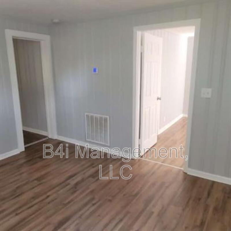 303 Butler St - Photo 6 of 14