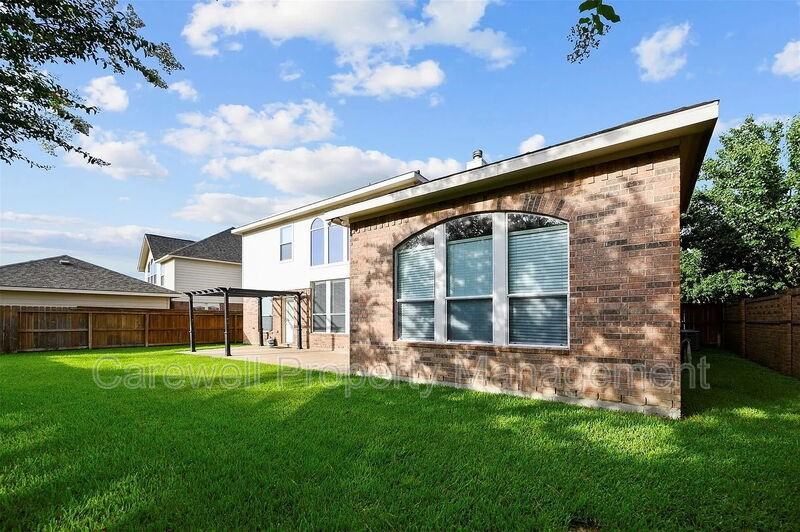 10907 Lombardia Ct - Photo 2 of 42