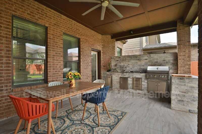 3410 Herons Pointe Ln - Photo 3 of 23