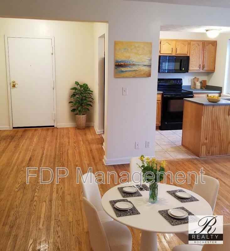 610 East Ave #4 - Photo 3 of 13