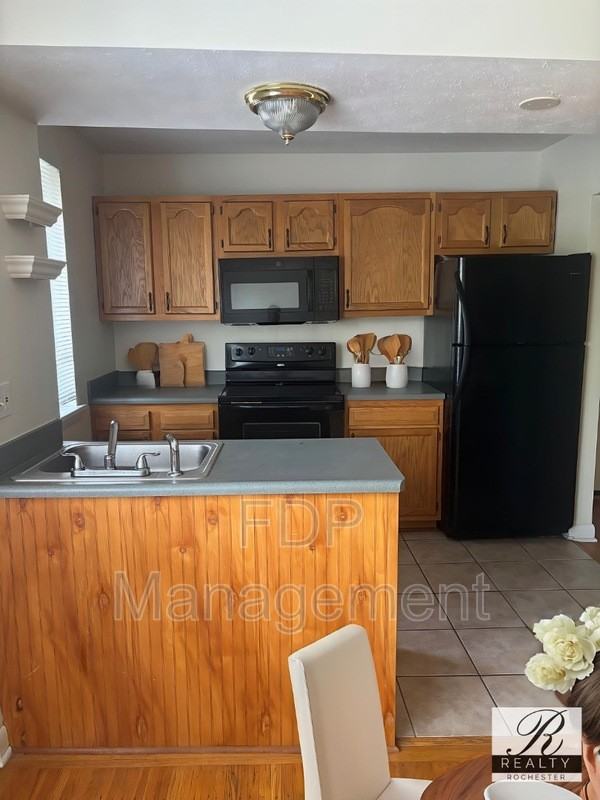 610 East Ave #10 - Photo 4 of 10