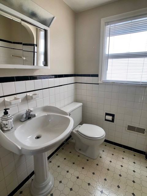 275 Bartley Avenue - Photo 7 of 7