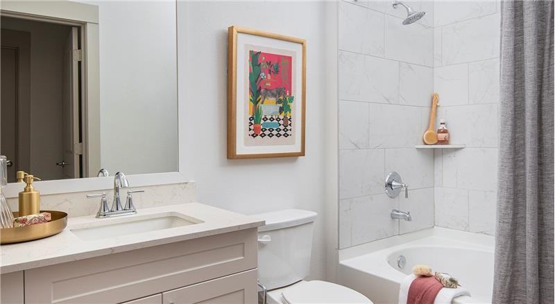 Frontier Cv - Photo 2 of 32