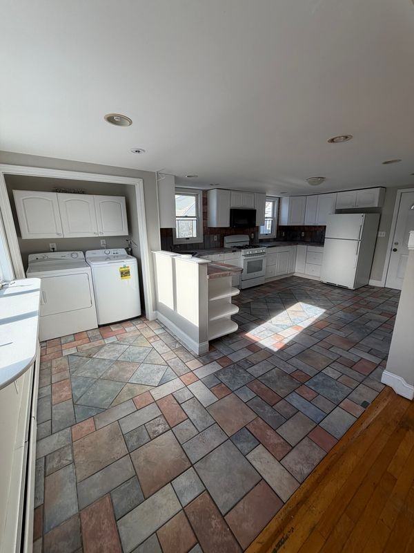 18 Grove St ##2 - Photo 2 of 19