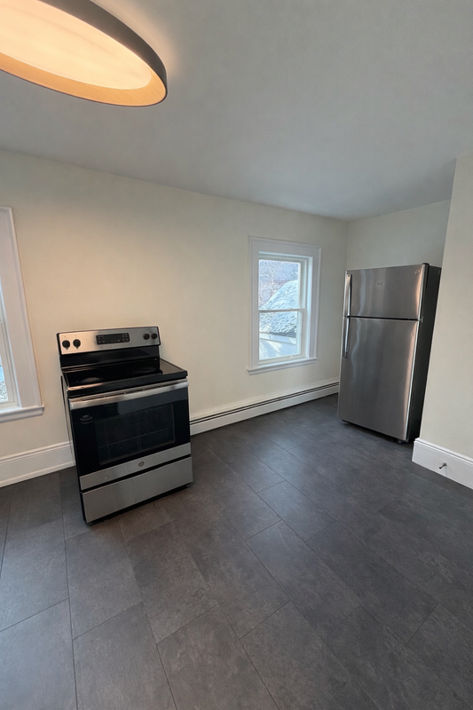 7 Atlantic St - Photo 2 of 10