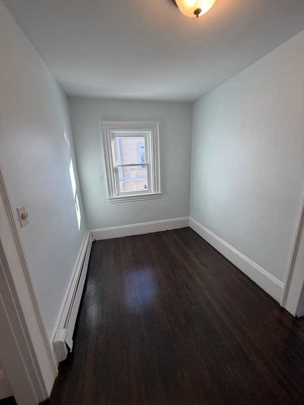 7 Atlantic St - Photo 3 of 10