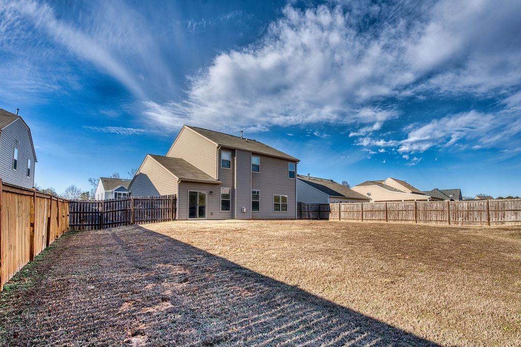 451 Riverdale Rd - Photo 3 of 27