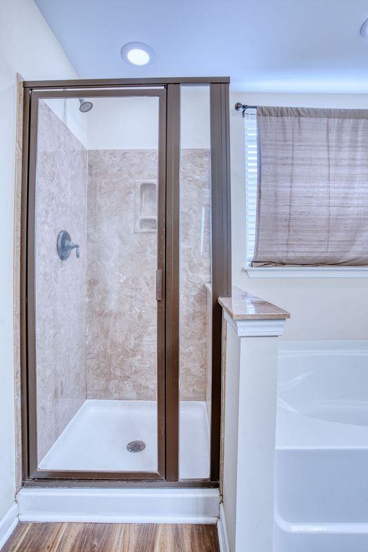 451 Riverdale Rd - Photo 4 of 27