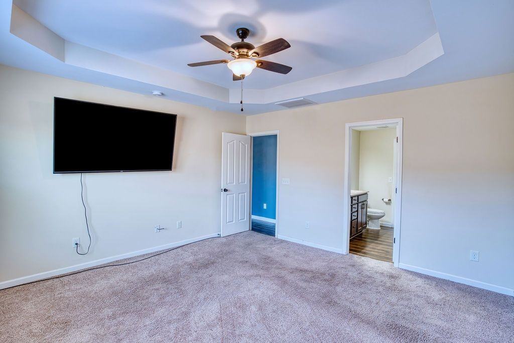 451 Riverdale Rd - Photo 7 of 27