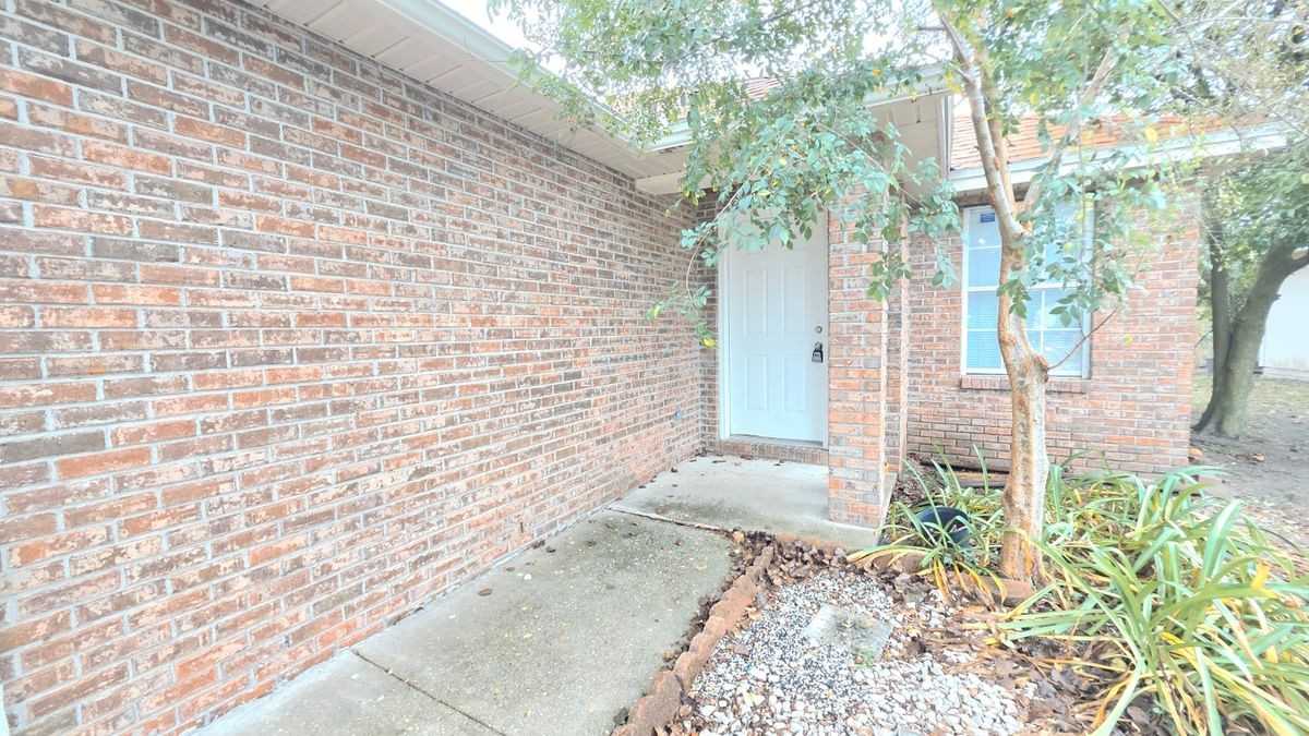 3359 Volley Dr - Photo 2 of 24