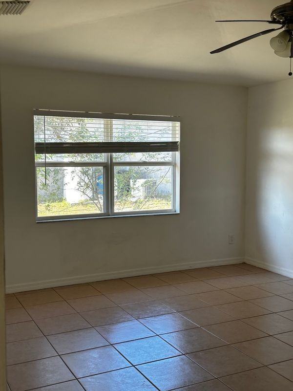 4746 15th St Sw - Photo 4 of 7