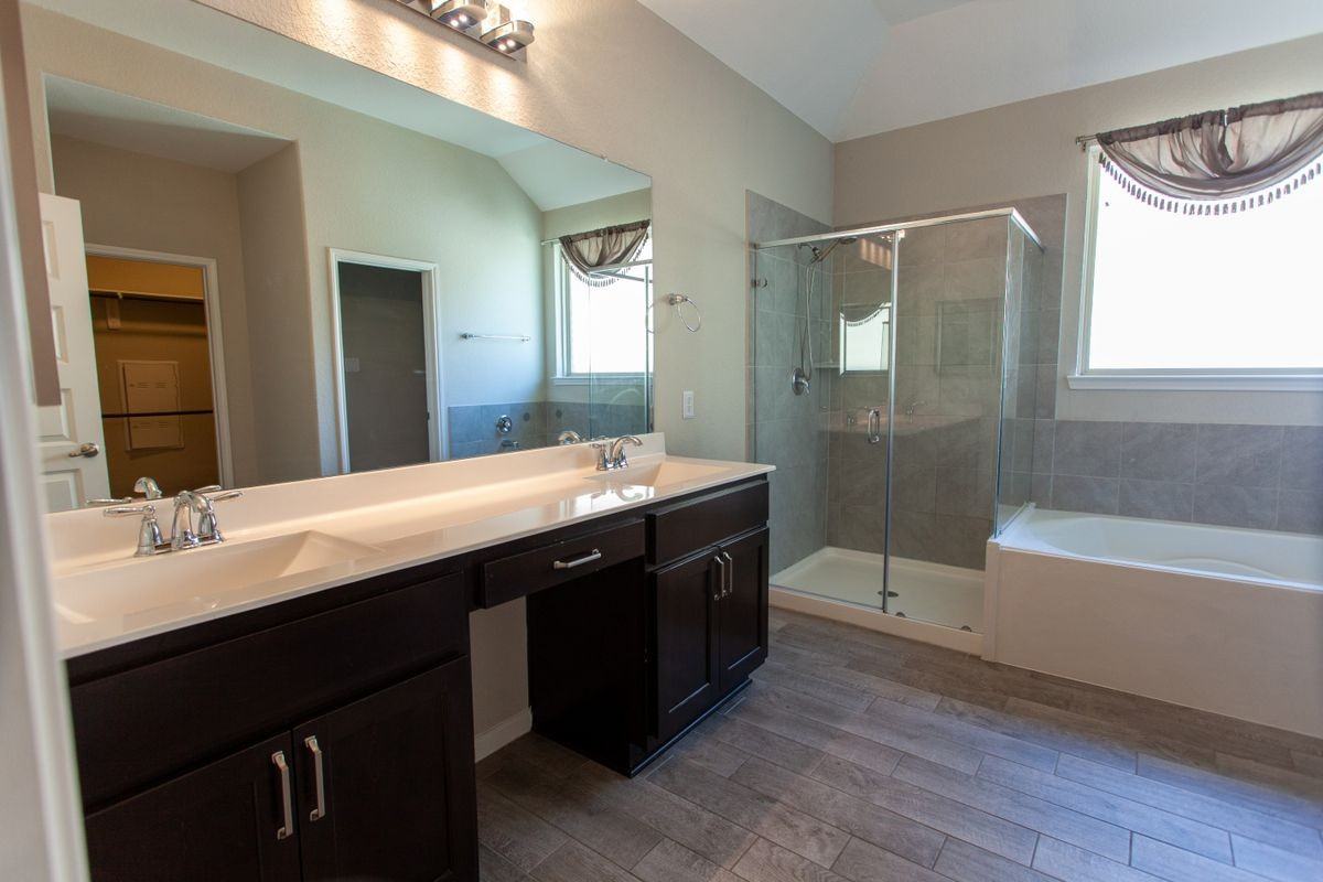 5826 Euclid Loop - Photo 4 of 5