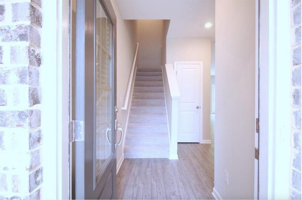 6148 Lanier Harbor Lndg - Photo 2 of 24