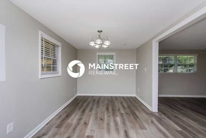 7145 Pinewood Dr - Photo 4 of 16