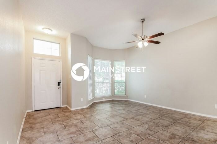 1521 Cool Springs Dr - Photo 3 of 16