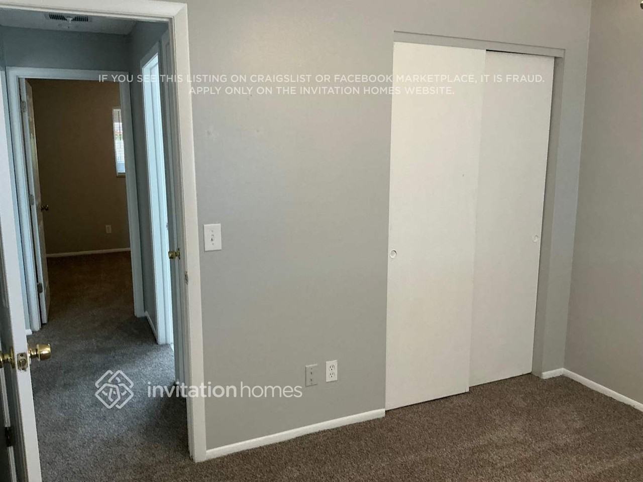 1123 Se 34th St - Photo 6 of 14