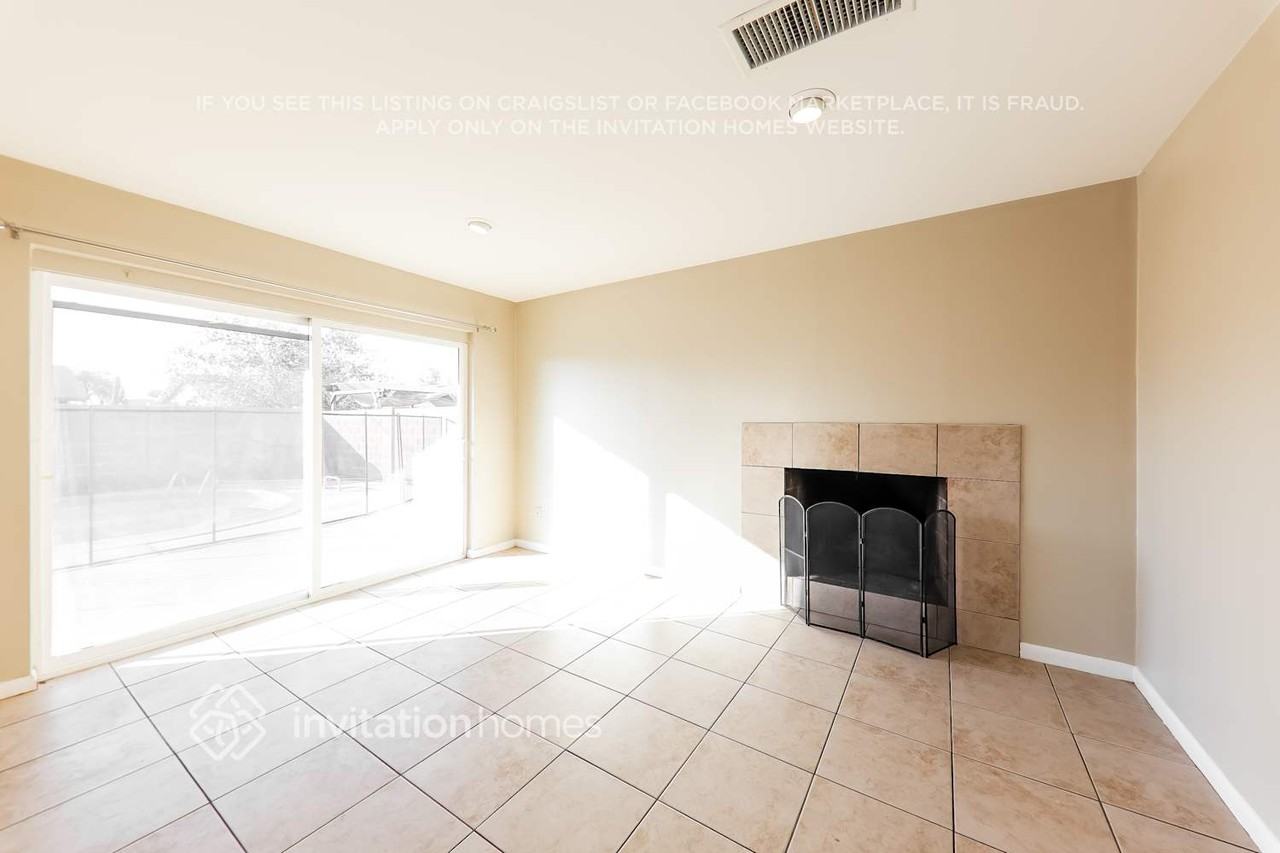 3335 W Mclellan Blvd - Photo 3 of 17