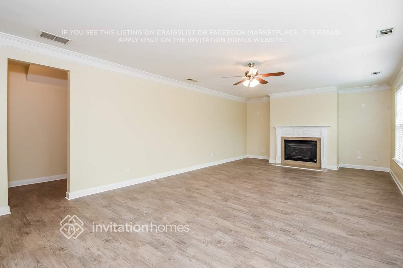 1712 Sahale Falls Dr - Photo 4 of 18