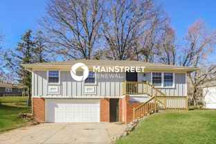 2900 S Linwood Ave - Photo 1 of 1