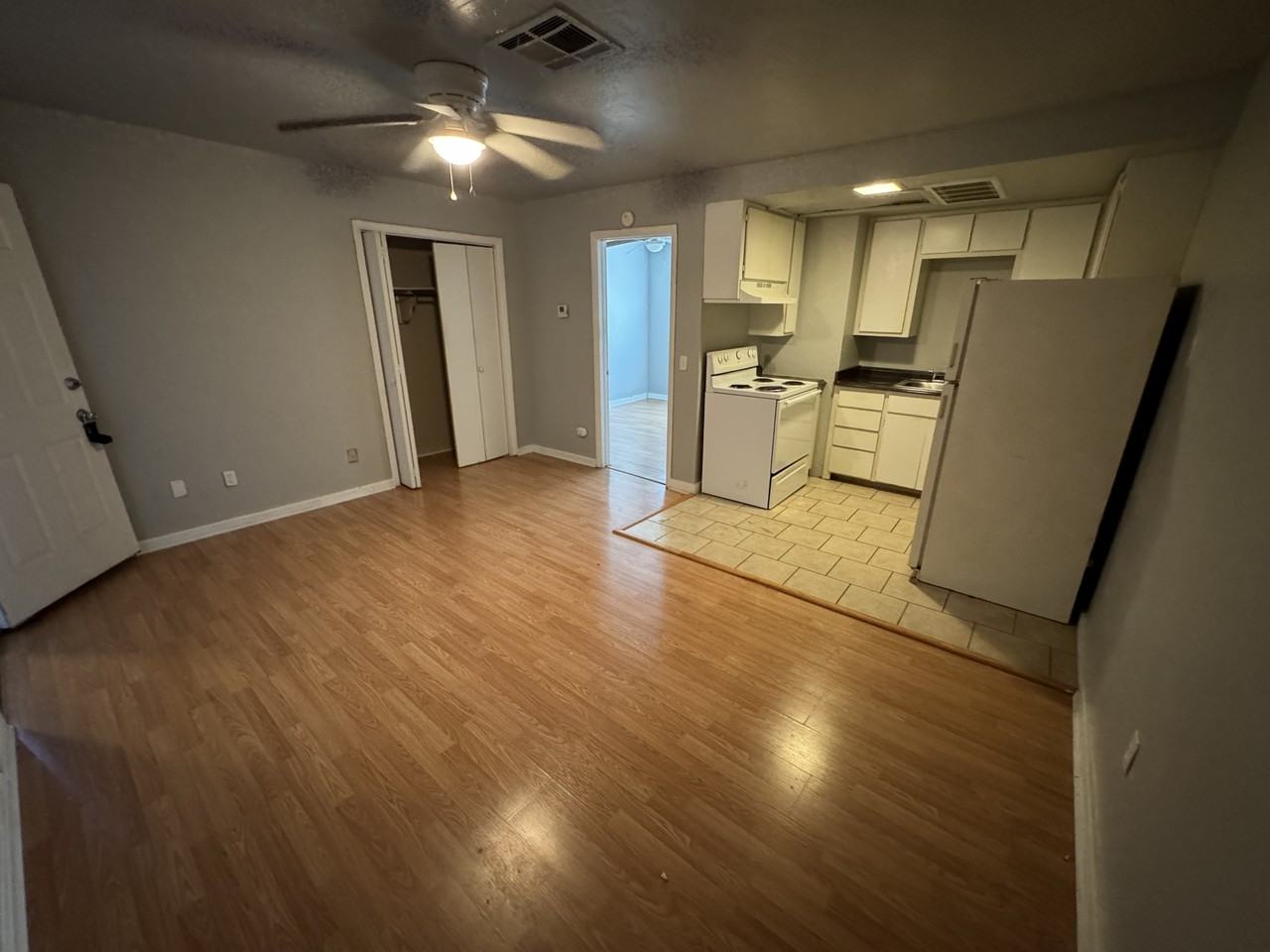 200 NE 14th StreetC3 #C3 - Photo 3 of 15