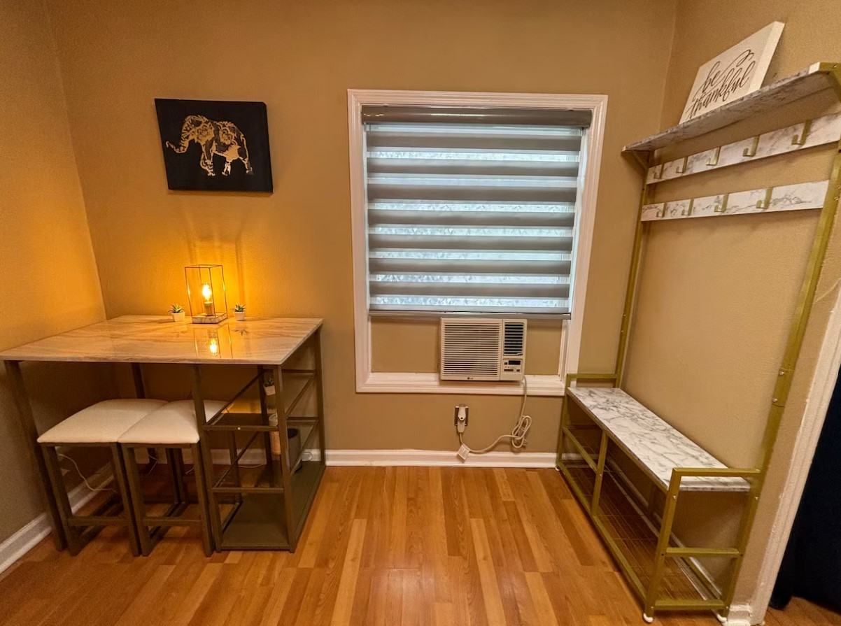 576 Muse St Sw #1 - Photo 6 of 16