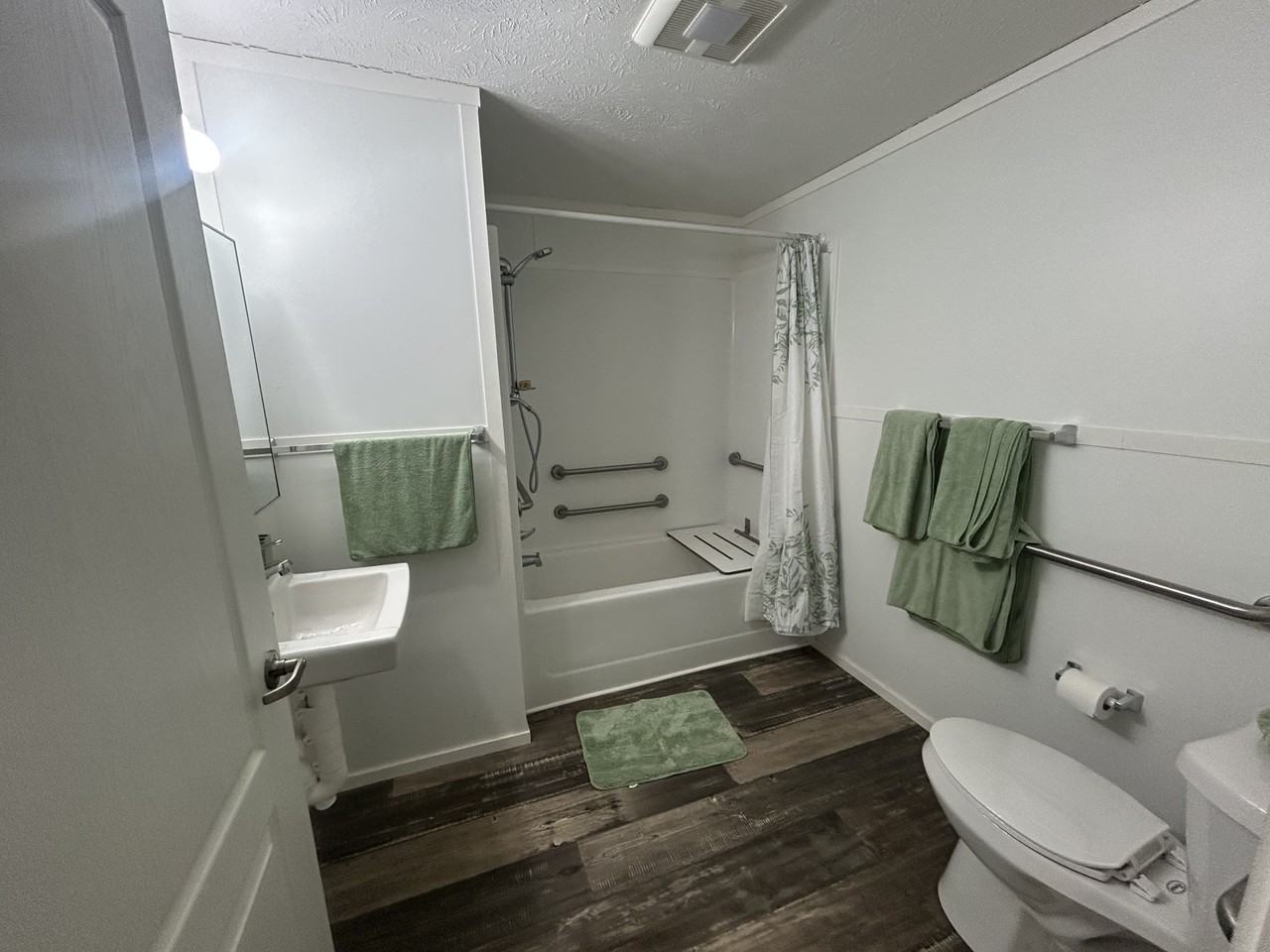 403 N Park St #403 - Photo 5 of 11