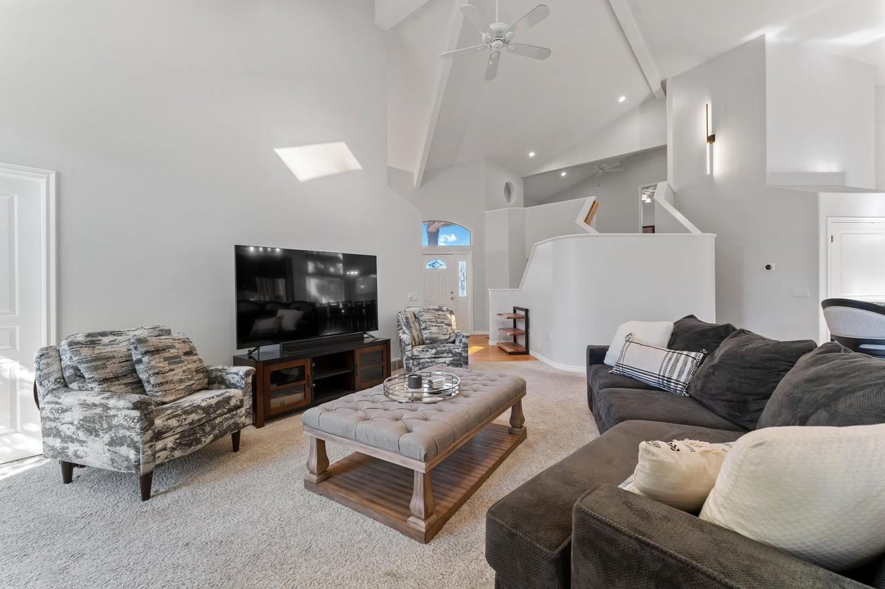 2586 E 6710 S #NA - Photo 3 of 29