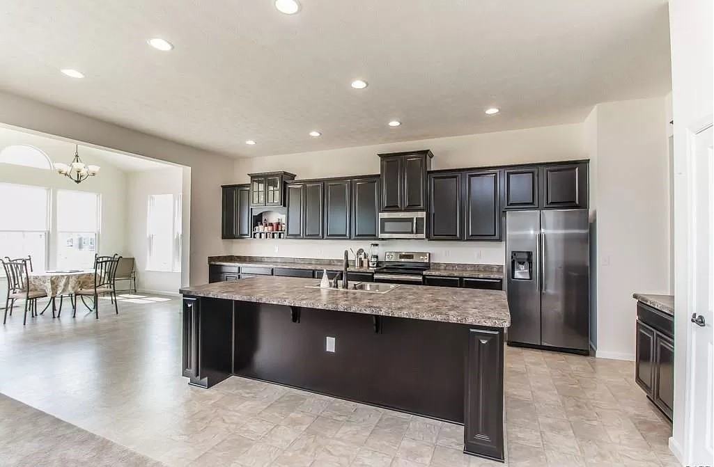 10279 Benjamin Way #NA - Photo 3 of 27