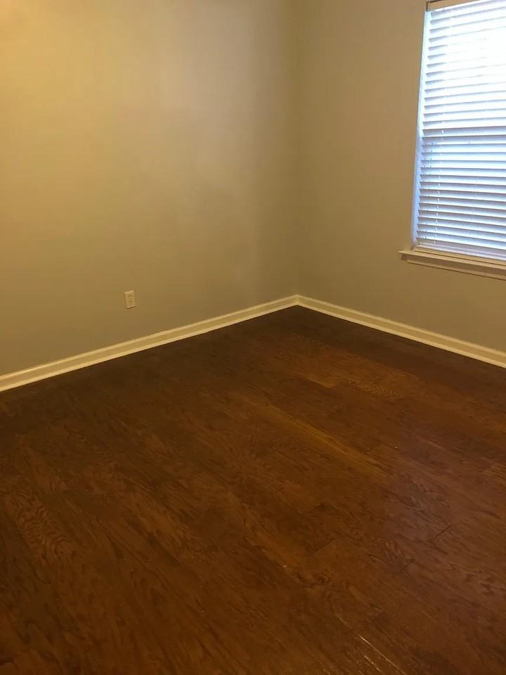 698 Pepperbush Dr #NA - Photo 4 of 14