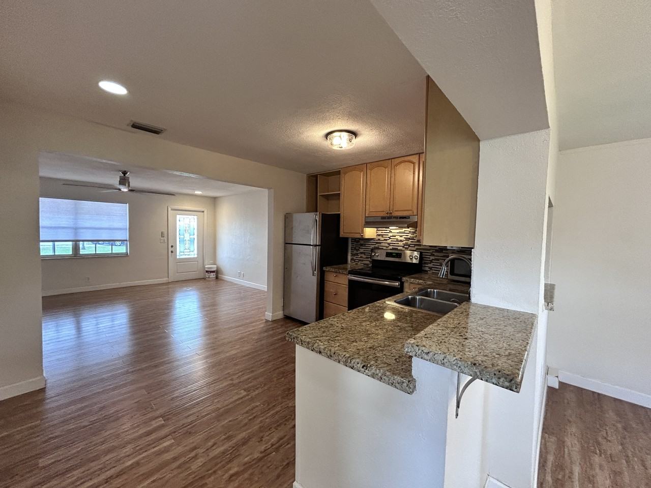 123 Sw 13th St #NA - Photo 7 of 20