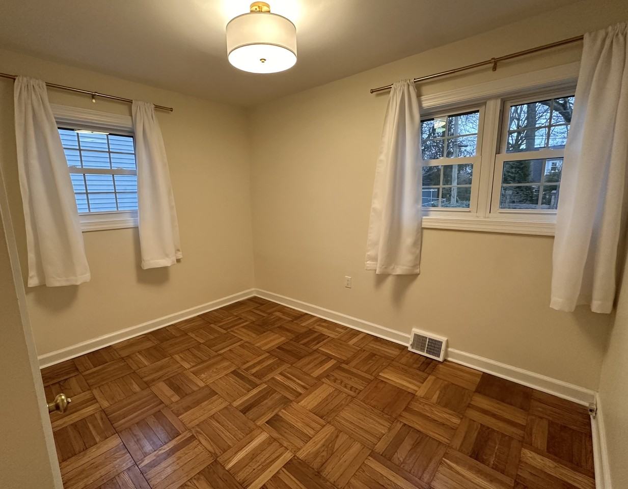 108 Homewood Rd #NA - Photo 5 of 11