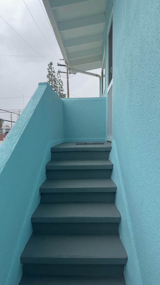 2143 Windsor Ave #C - Photo 2 of 30