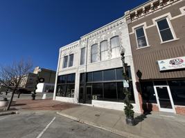 featured image of 731 Commercial St #1