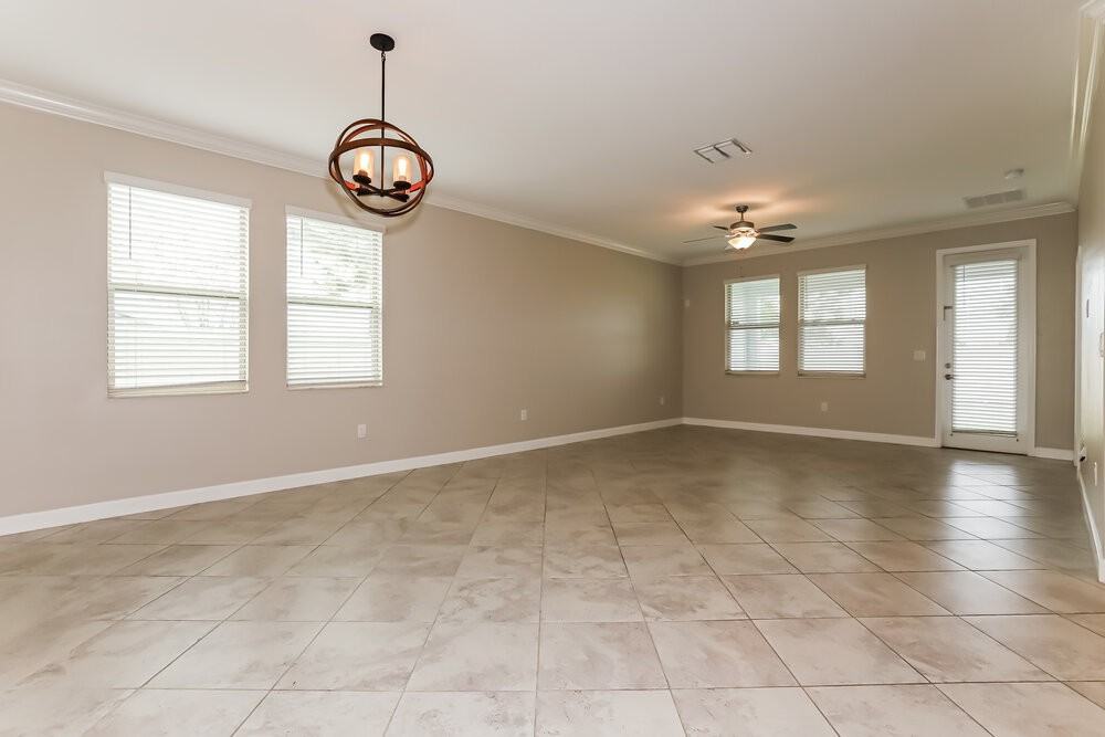 10071 Ivory Dr - Photo 4 of 16