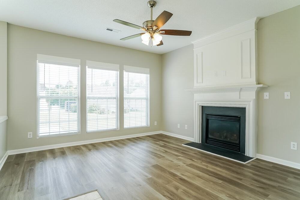 2912 Mark Oak Ct - Photo 4 of 17