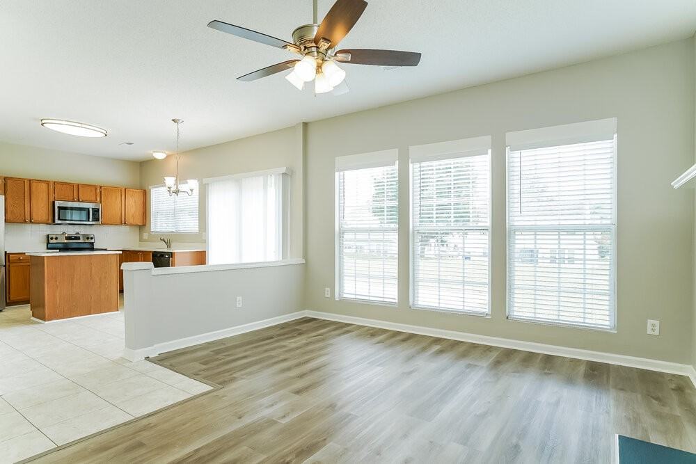 2912 Mark Oak Ct - Photo 5 of 17