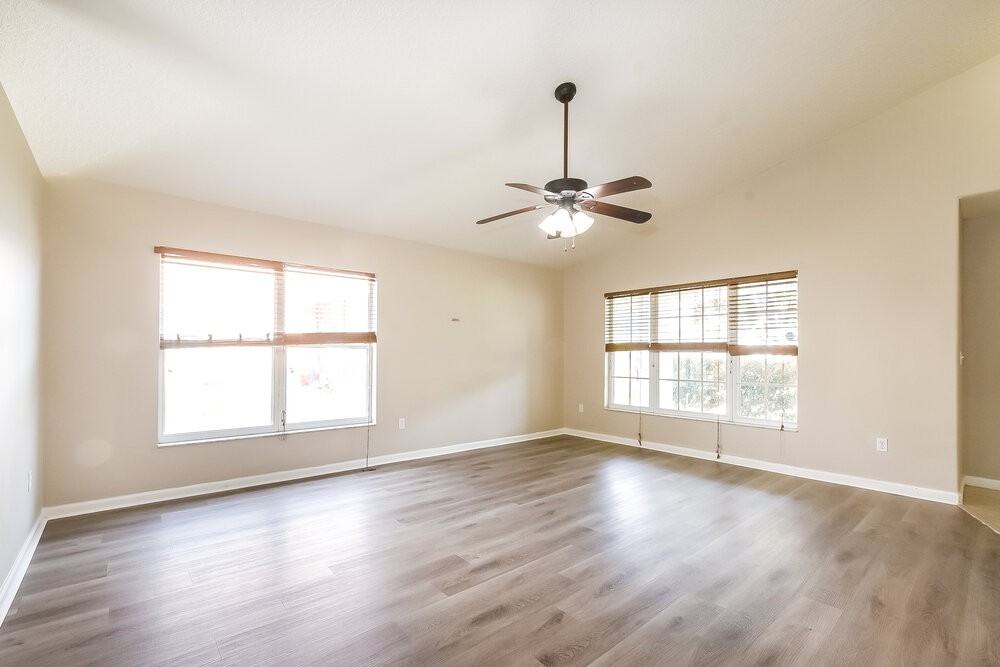 2856 Snowy Owl Ct - Photo 3 of 16