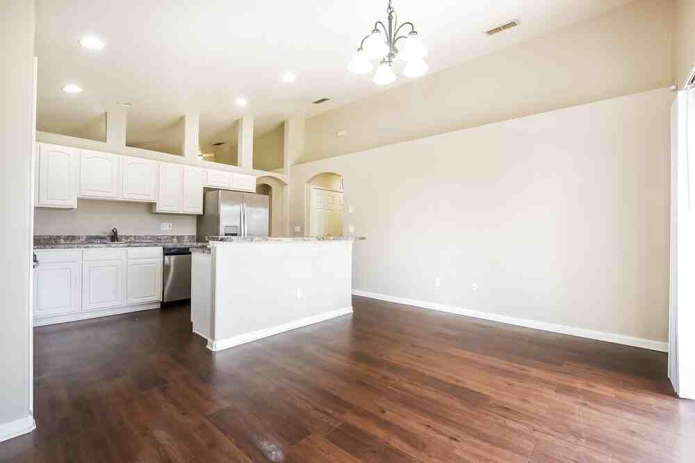 2856 Snowy Owl Ct - Photo 6 of 16