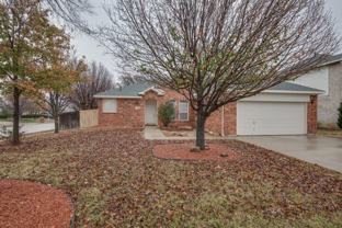 3821 Willowick Cir - Photo 1 of 1