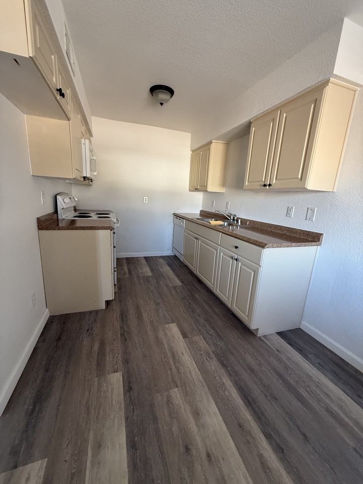 2084 Riviera Blvd #1 - Photo 3 of 8