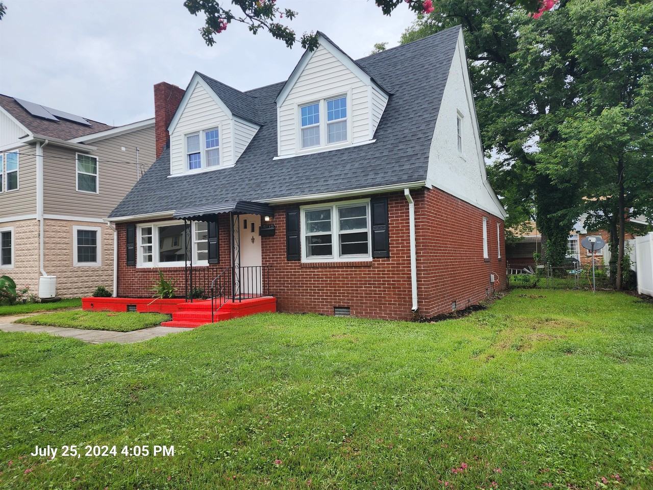 2804 Mapleton Ave #1 - Photo 2 of 24