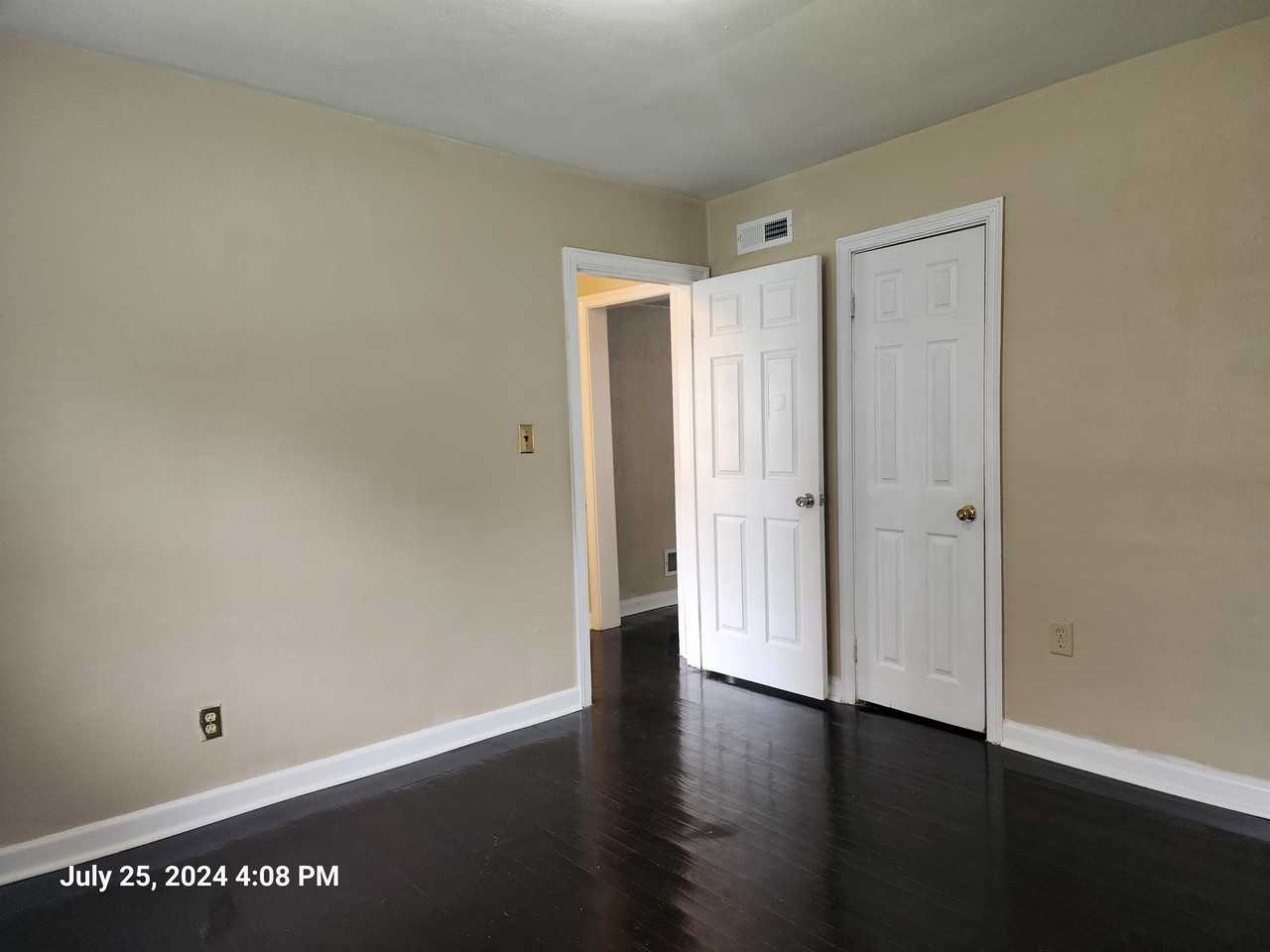 2804 Mapleton Ave #1 - Photo 7 of 24