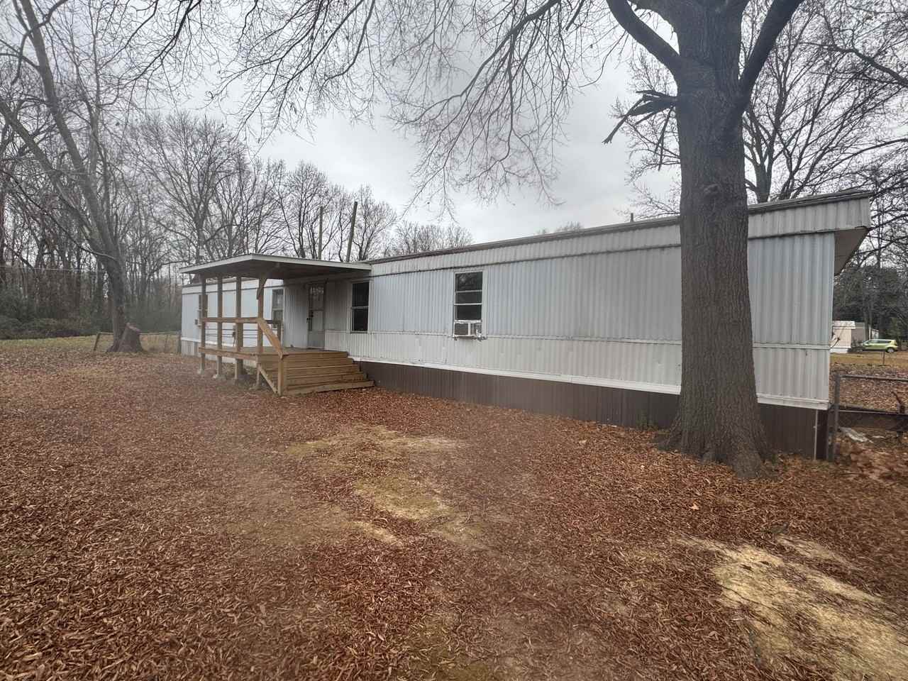 1418 Stamps St #1 - Photo 3 of 10