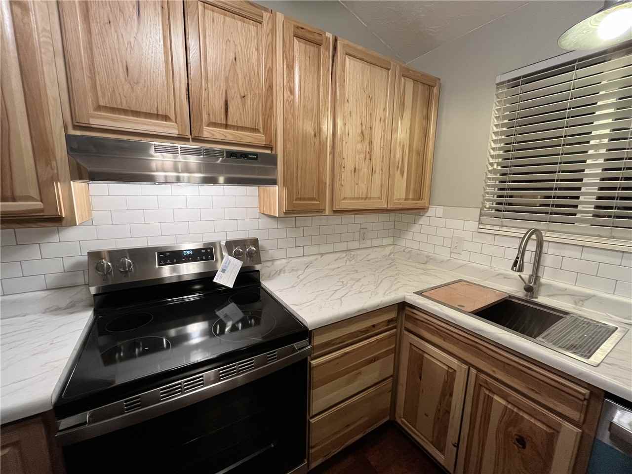 229 Wn - Photo 4 of 33