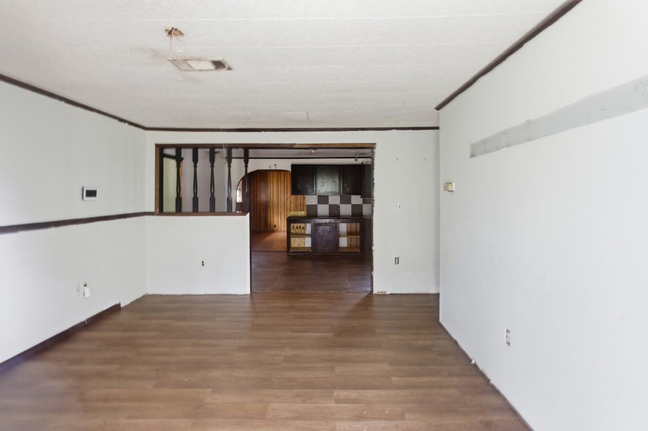 919 25th St #1 - Photo 3 of 14