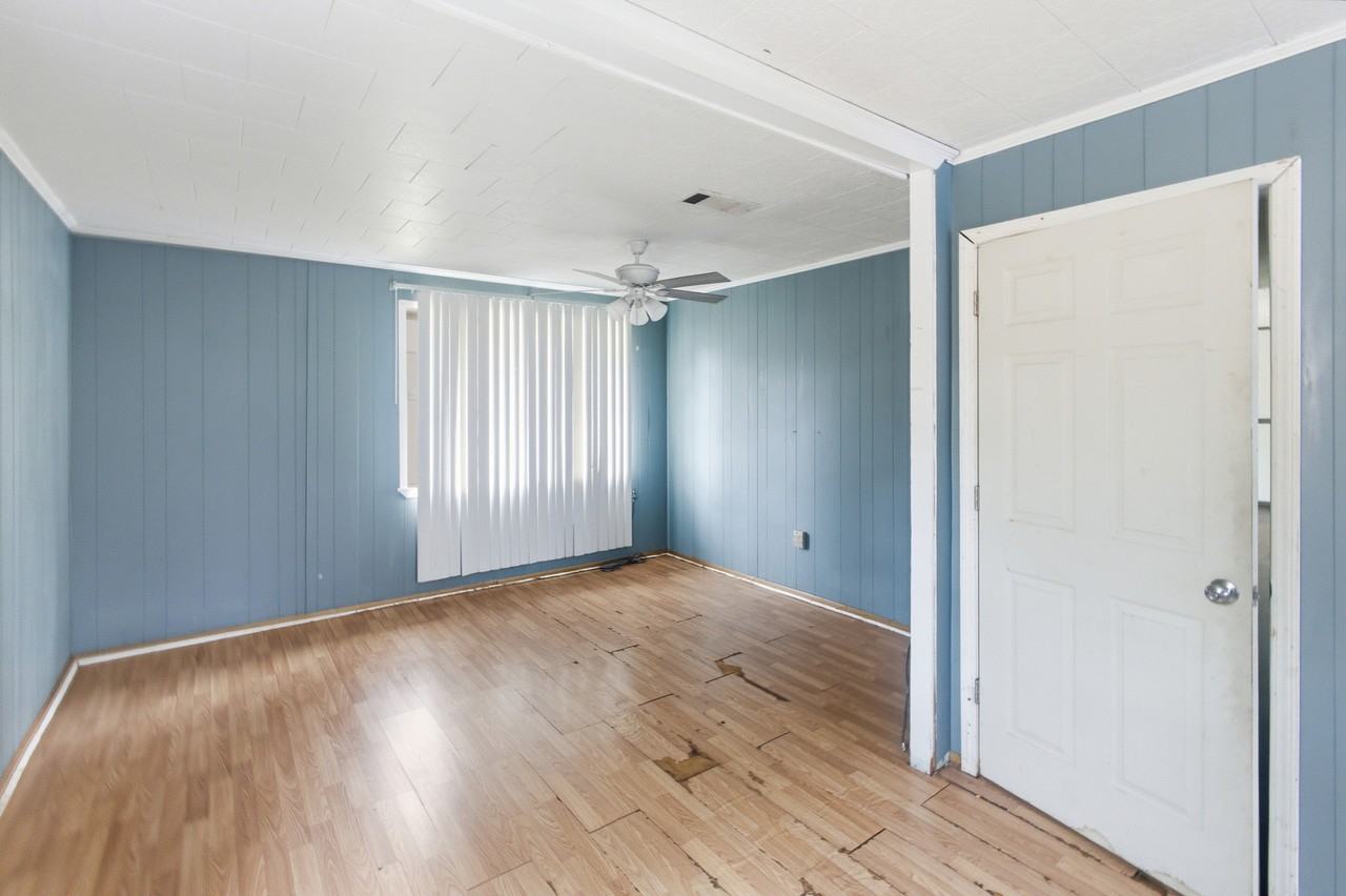 919 25th St #1 - Photo 7 of 14